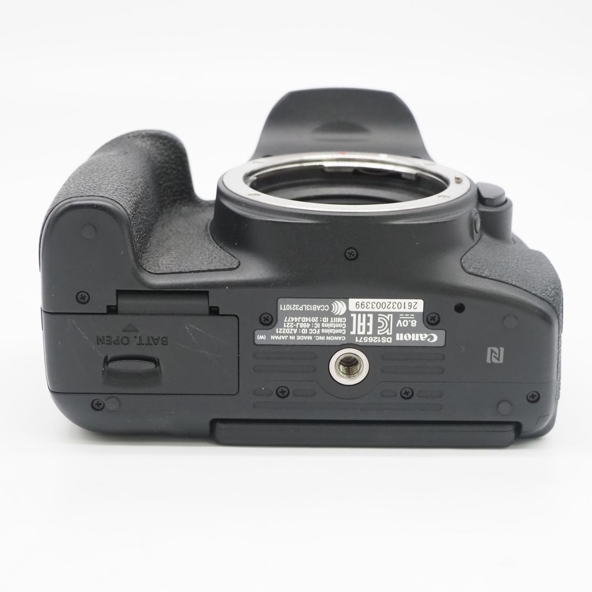 Canon EOS Kiss X8i DSLR Camera with EF-S 18-55mm IS STM Lens Kit