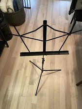 Titan TMS20BK Folding Wire Music Stand