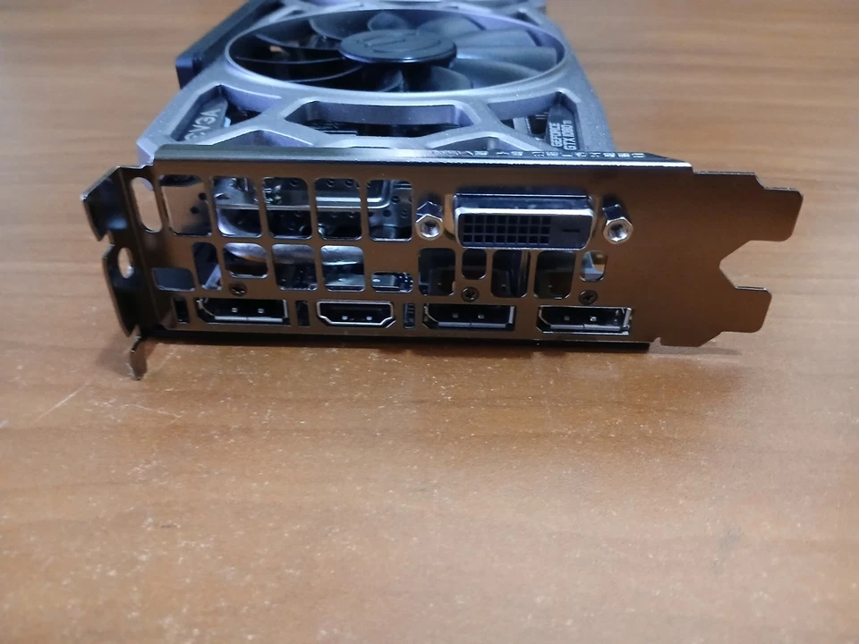 EVGA Nvidia GeForce GTX 1080 Ti 11GB Graphics Card GPU PC Used (1x FAN FAILED) - Image 3 of 4