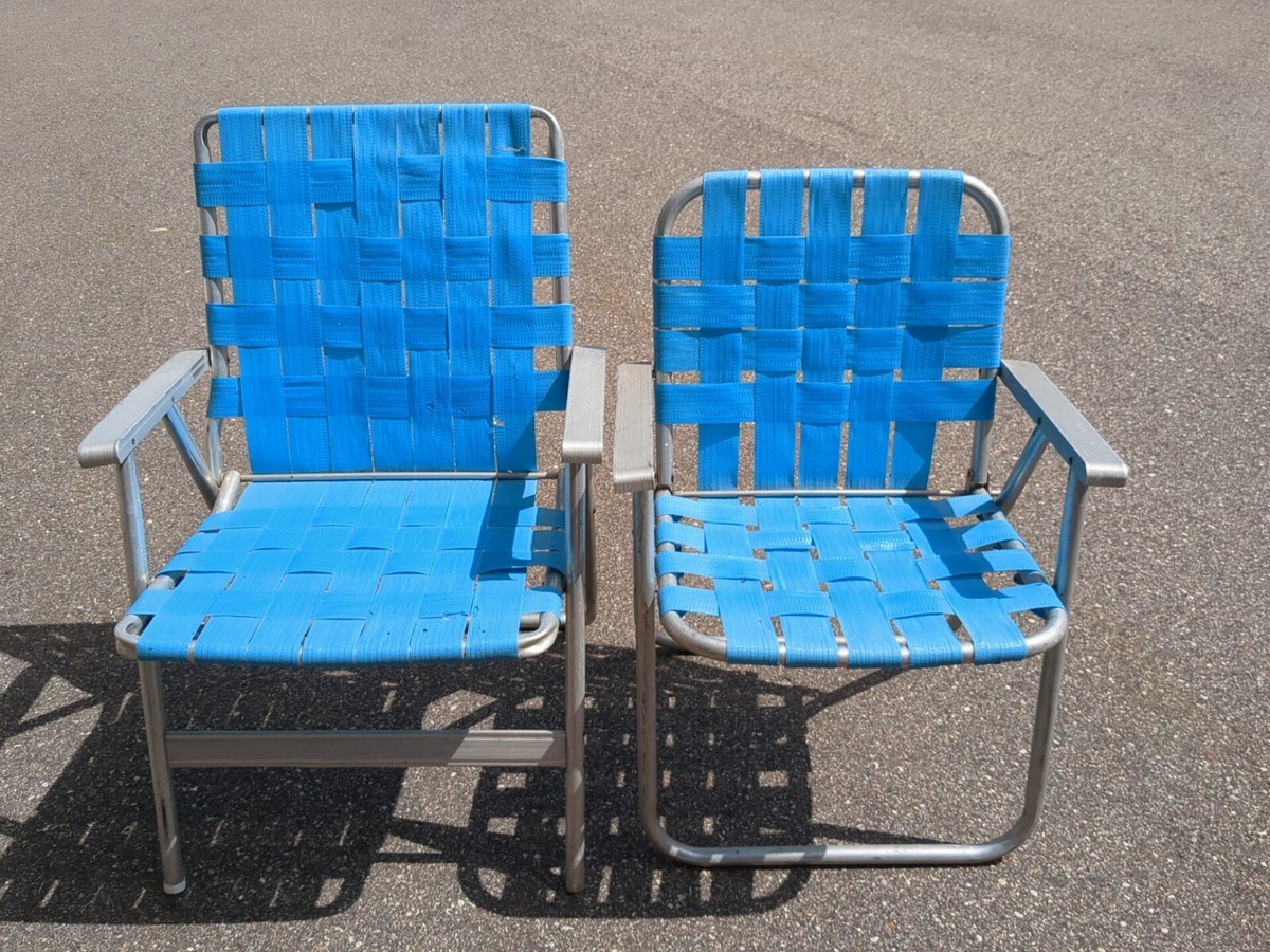 VTG SKY BLUE WEBBED FOLDING ALUMINUM LAWN CHAIRS~ High Back