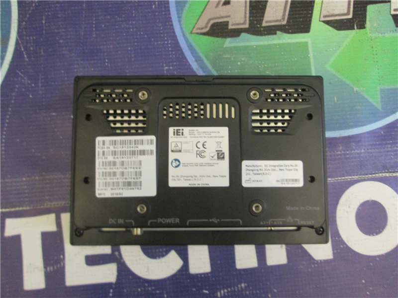 PC Cerner Panel Modelo AFL3-W07A-N2930-CR Intel Celeron N2930 1,83 GHz, 2 GB de RAM  Foto 2 de 4