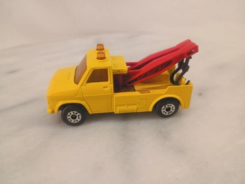 Matchbox Superfast Toe Joe Wreck Truck -  Yellow - Vintage No.61 Tow