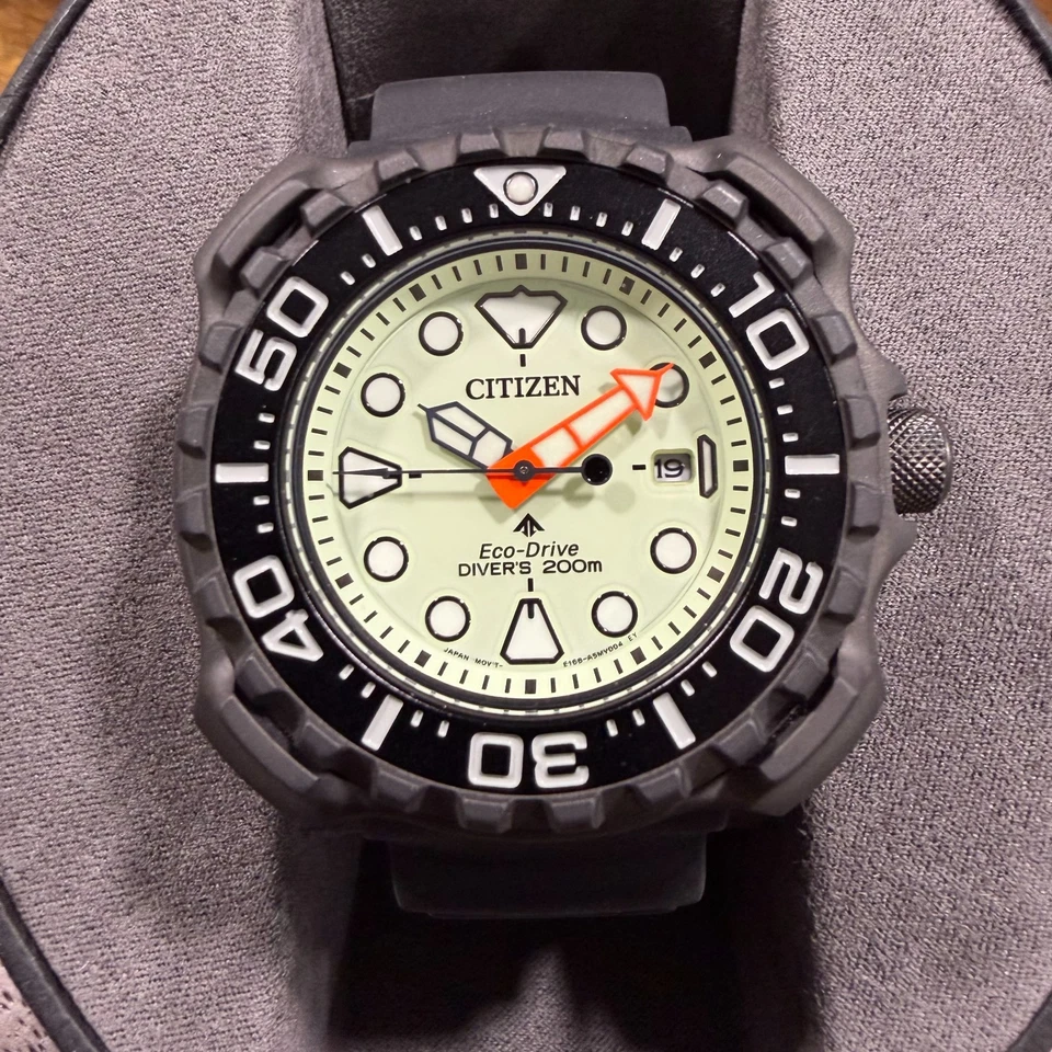 Citizen Promaster Diver Super Titanium BN0227-25X Eco-Drive y esfera Full Lume Foto 2 de 4