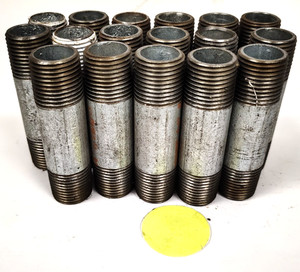 UNBRANDED 1/2" PARTIALLY THREADED PIPE NIPPLES 3/4" THREAD LENGTH **LOT OF 17**