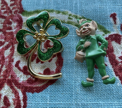 St Patrick's Day Green Four Leaf Clover and Leprechaun Brooch Pin