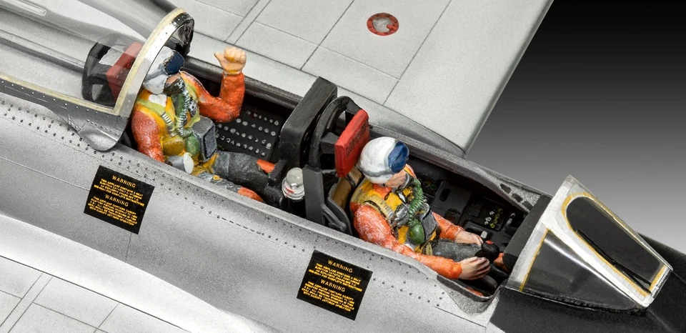 REVELL, Aeromodello militare grigio - NORTHROP F-89 Scorpion 75° Anniversario... - Immagine 3 di 4