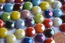 50g Mosaiksteine irisierend rund 12mm bunt St&auml;rke 6mm, ca. 32St.