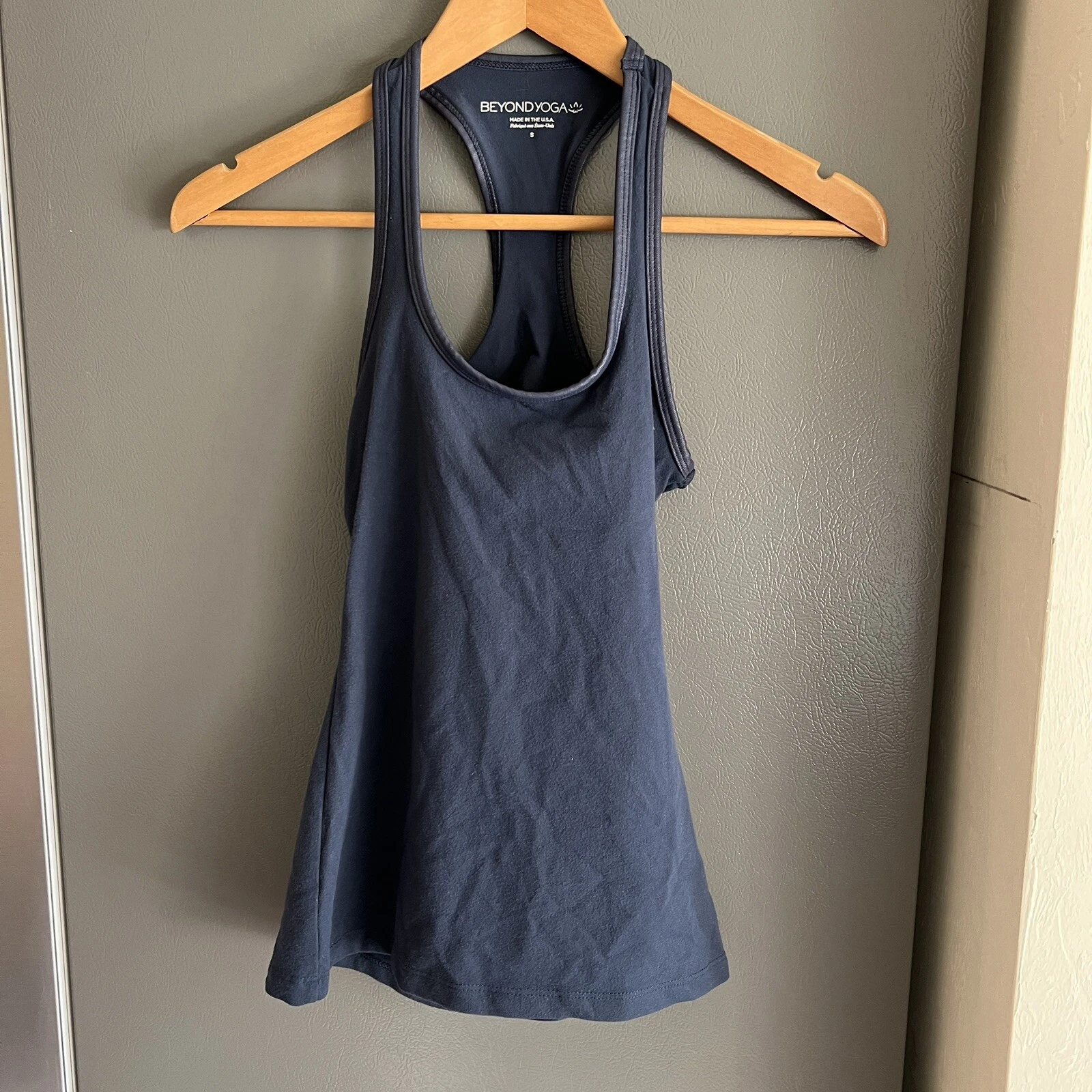 beyond-yoga leather piping detail bra cutout tank-top