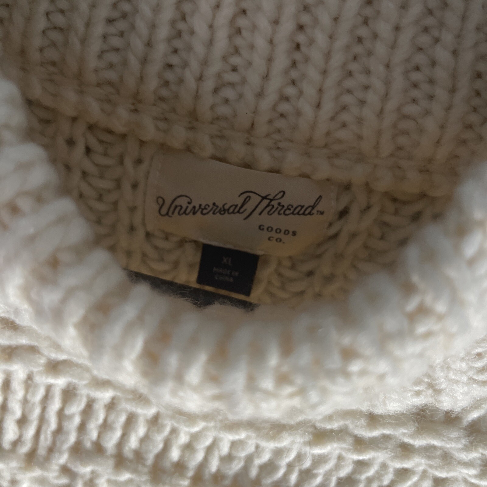 Universal Thread Chunky Knit Loop Fringe  Sweater… - image 3