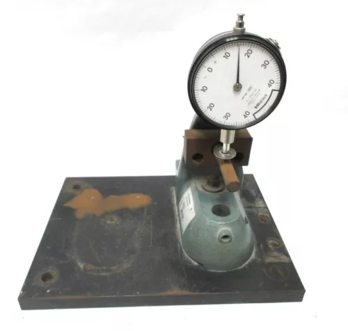 MITUTOYO DIGIMATIC INDICATOR 2945-40 SHOCK PROOF 0.001 W/ STAND NO. 7056