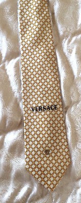 Auth. Gianni Versace Tie, 100% Silk, yellow color, New with original plastic!
