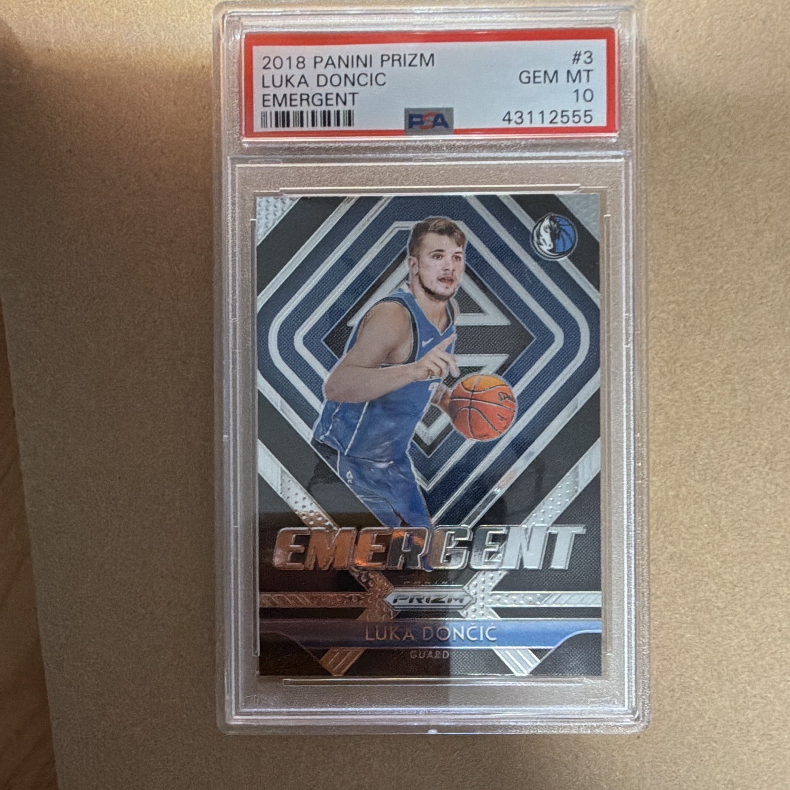 Panini Prizm 2018 Luka Doncic Emergent Rookie Insert #3 Mavericks PSA 10