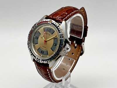 WOSTOK 2409 Vintage Soviet Wristwatch 17 Jewels Vostok USSR Serviced Watch