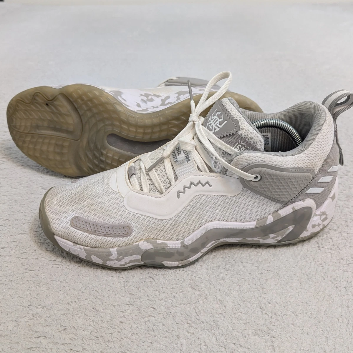 adidas D.O.N. Issue #3 White Gold Metallic | eBay
