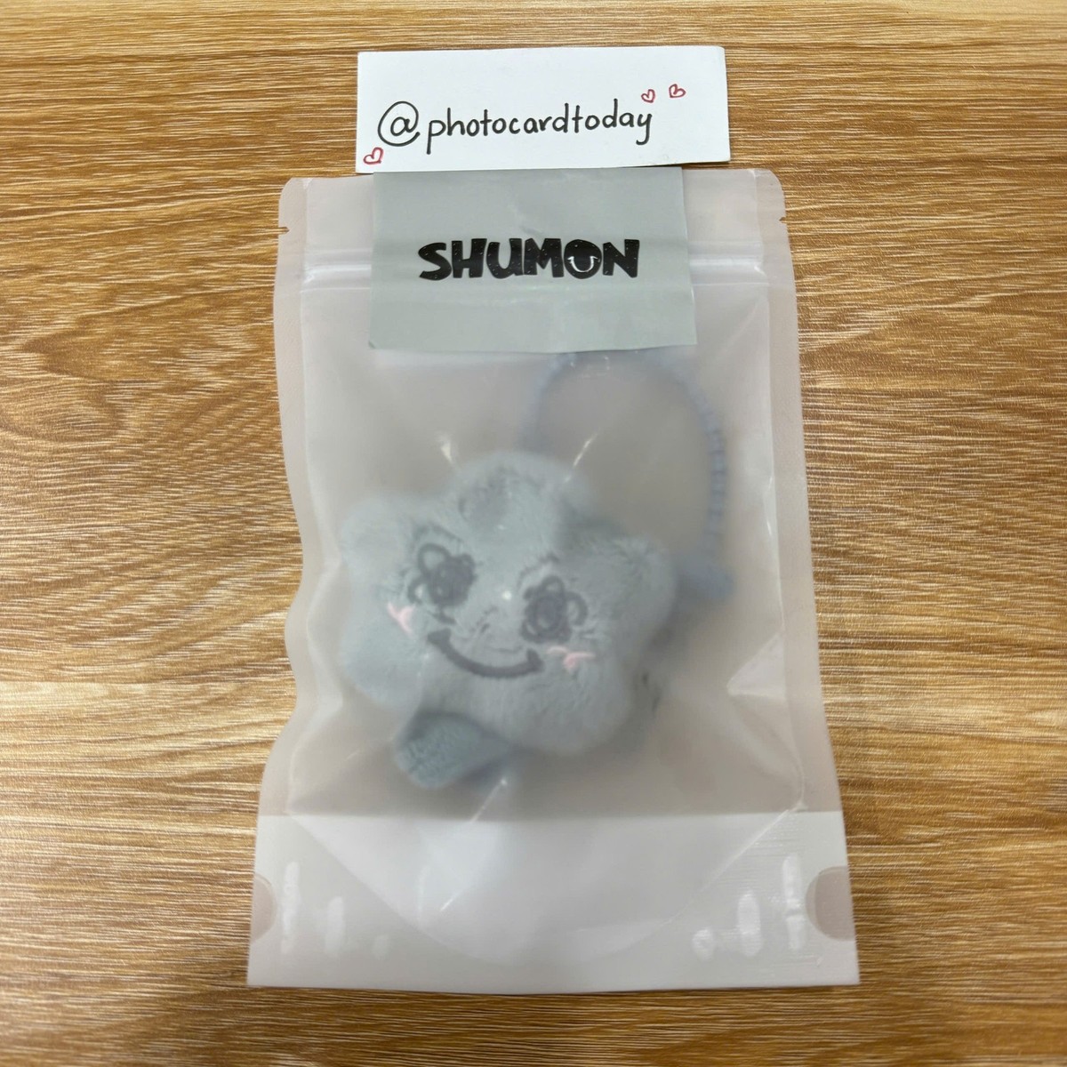 ジス　JISOO SHUMON キーホルダー　イエロー JISOO BLACKPINK AMORTAGE MERCH SHUMON BABY PLUSH KEYCHAIN