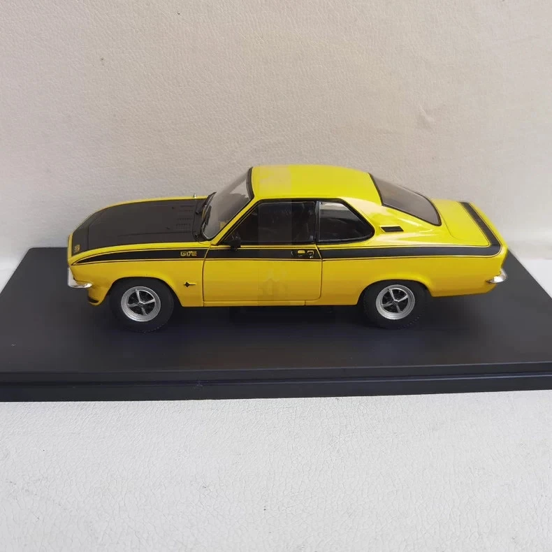 WHITEBOX 1/24 OPEL MANTA A GT/EOpel car model - Image 3 of 4