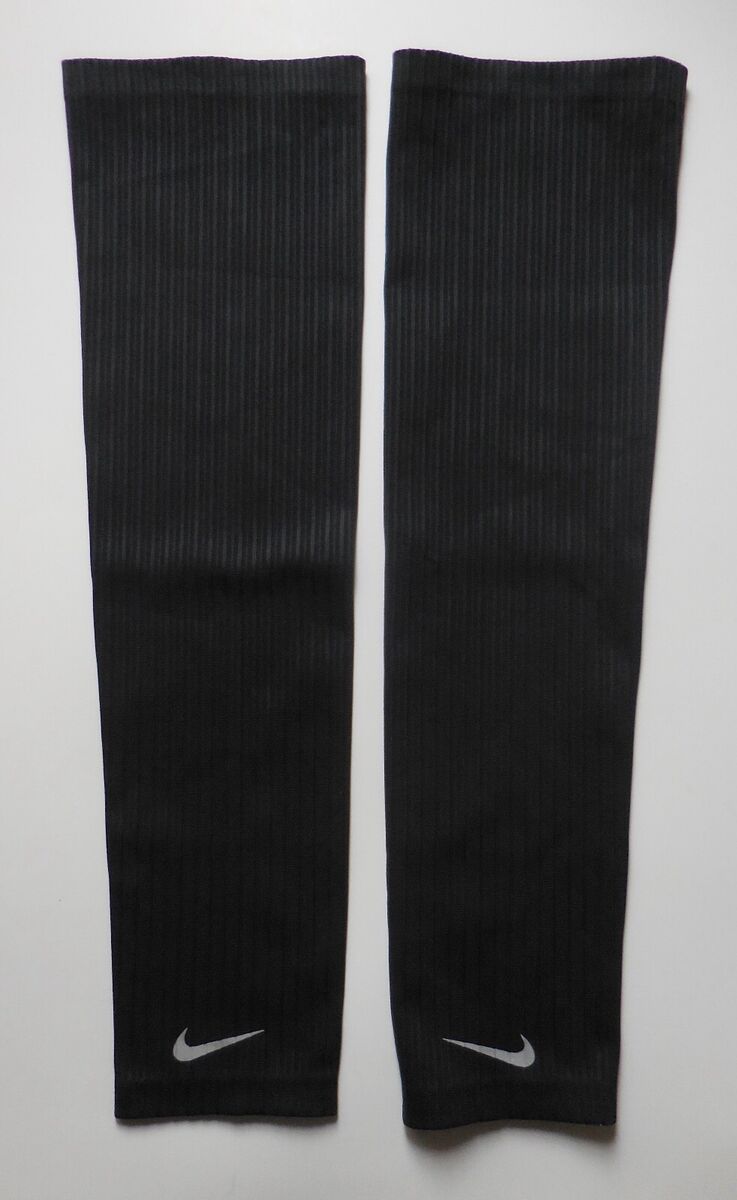 Nike AeroSwift Arm Sleeves Running Unisex Black/Black/Silver Nike AeroSwift Arm Sleeves Running Unisex Black/Black/Silver