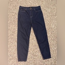 Women's forever 21 size 14 jeans, Classic Blue Women's Jeans size 31