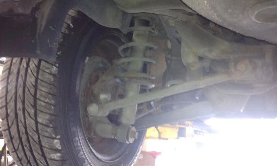 Grille Fits 04-06 MAGENTIS 388372 - Image 2 of 4