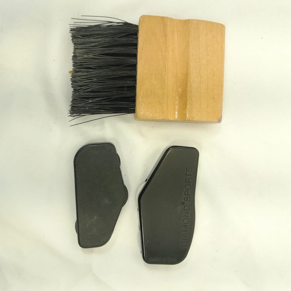 Cepillo de placa de árbitro con etiqueta de colección y 2 contadores de béisbol bola tachadores clickers Foto 2 de 2