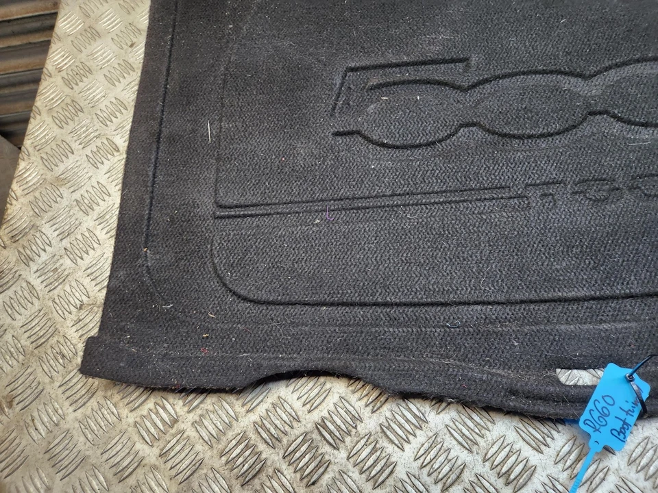 FIAT 500X TAPA MALETERO TRASERO EN MALETERO NEGRO 07356311270 2015 - 2021 Foto 2 de 4