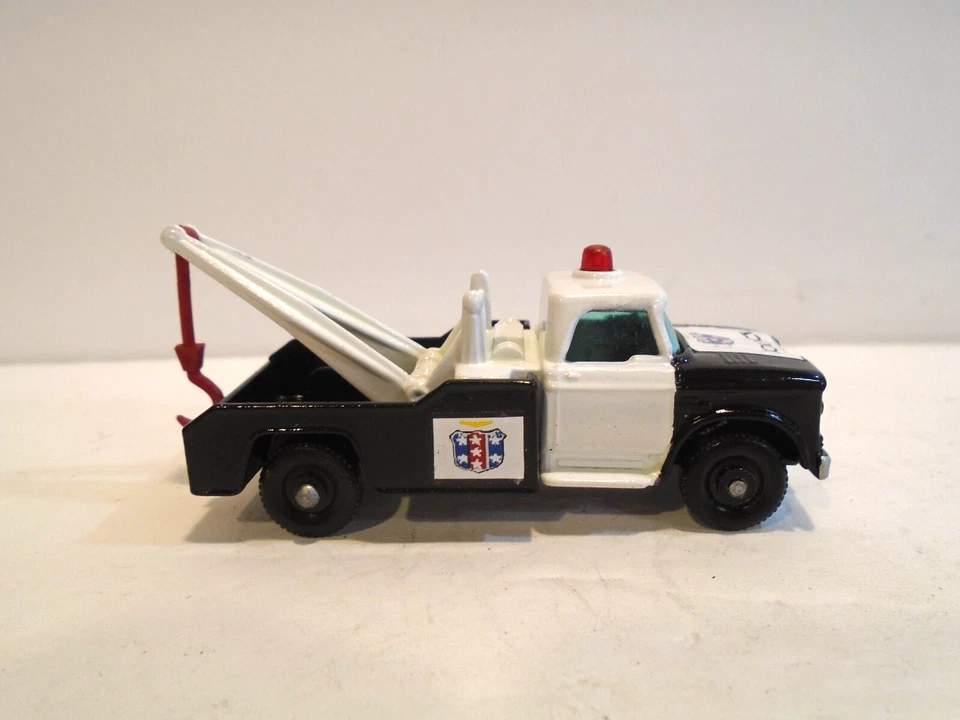Matchbox 13 Dodge Police Wrecker Custom - Vintage 1965 Lesney England Tow Truck - Image 4 of 4