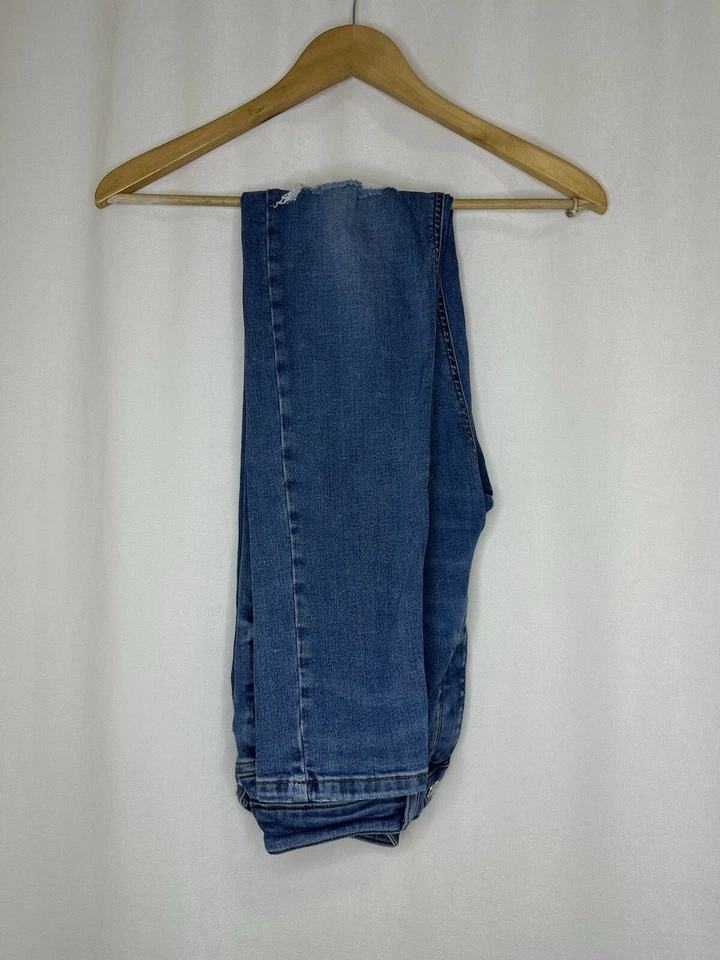 Pantalones de mezclilla Forever 21 para hombre 28/32x31 azules ajustados cónicos desgastados Foto 2 de 4