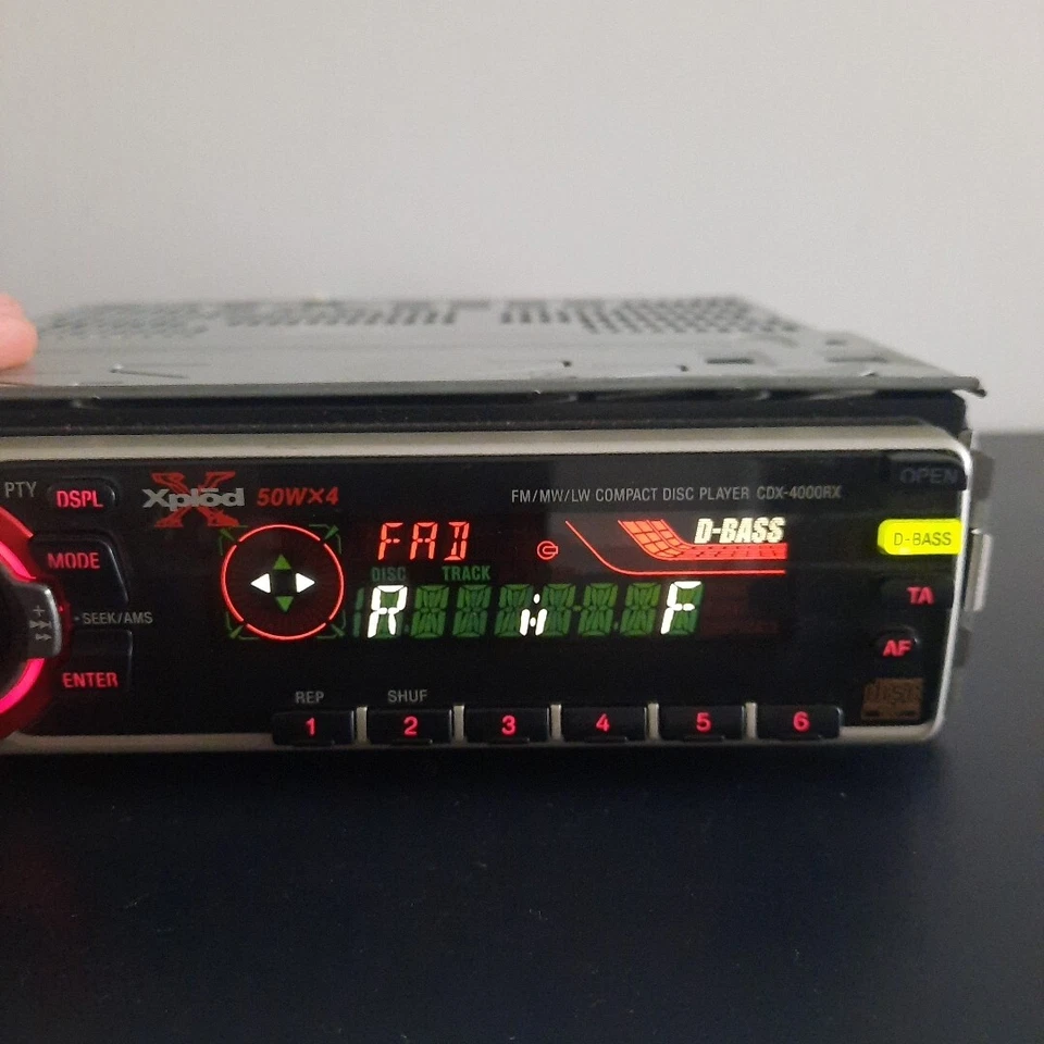 Autoradio Sony CDX-4000RX Xplod 50Wx4 Façade DétachableCD MP3 Vintage Youngtimer - Photo 3/4