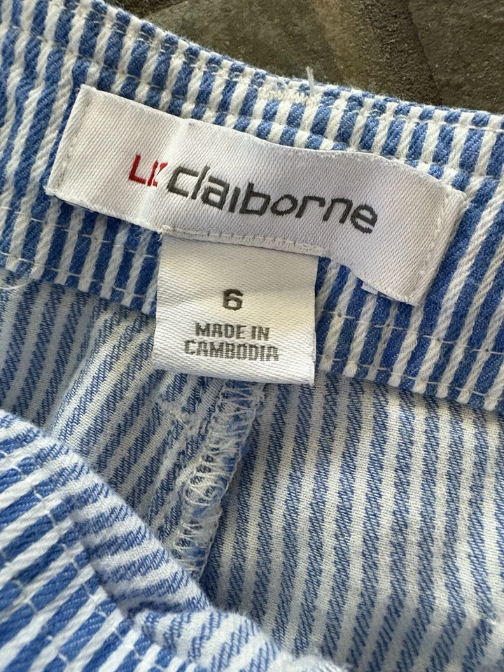 Liz Claiborne Women’s Blue And White Striped Capri With Cargo Pocket Size 6 - Image 3 of 4