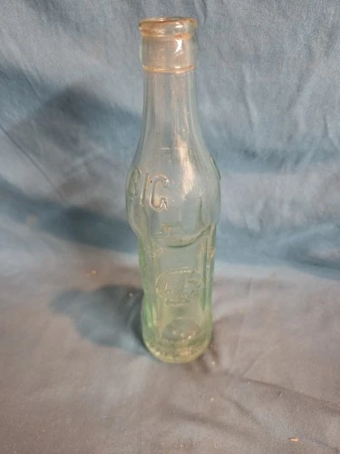 Vintage Big Chief Green Glass Coca Cola Square Soda Bottle Herington Kansas 9fl