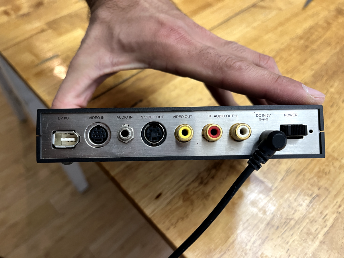 Working Canopus ADVC-100 & ADVC-110 Analog Converter - VHS/Hi8