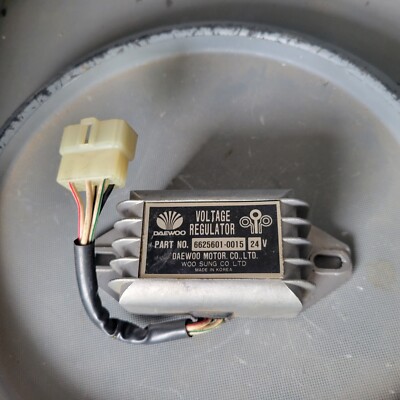 Daewoo Voltage Regulator, 6625601-0015
