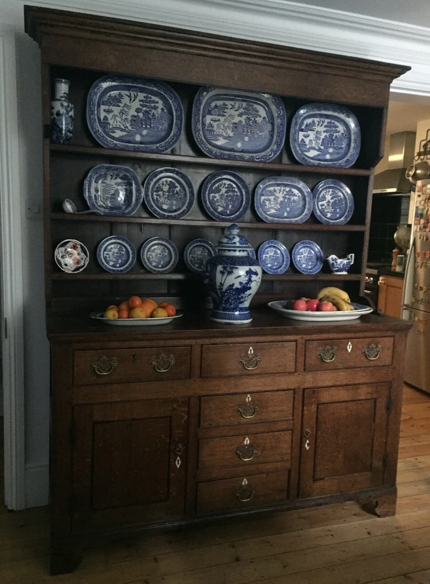 Wood antique dresser outlet