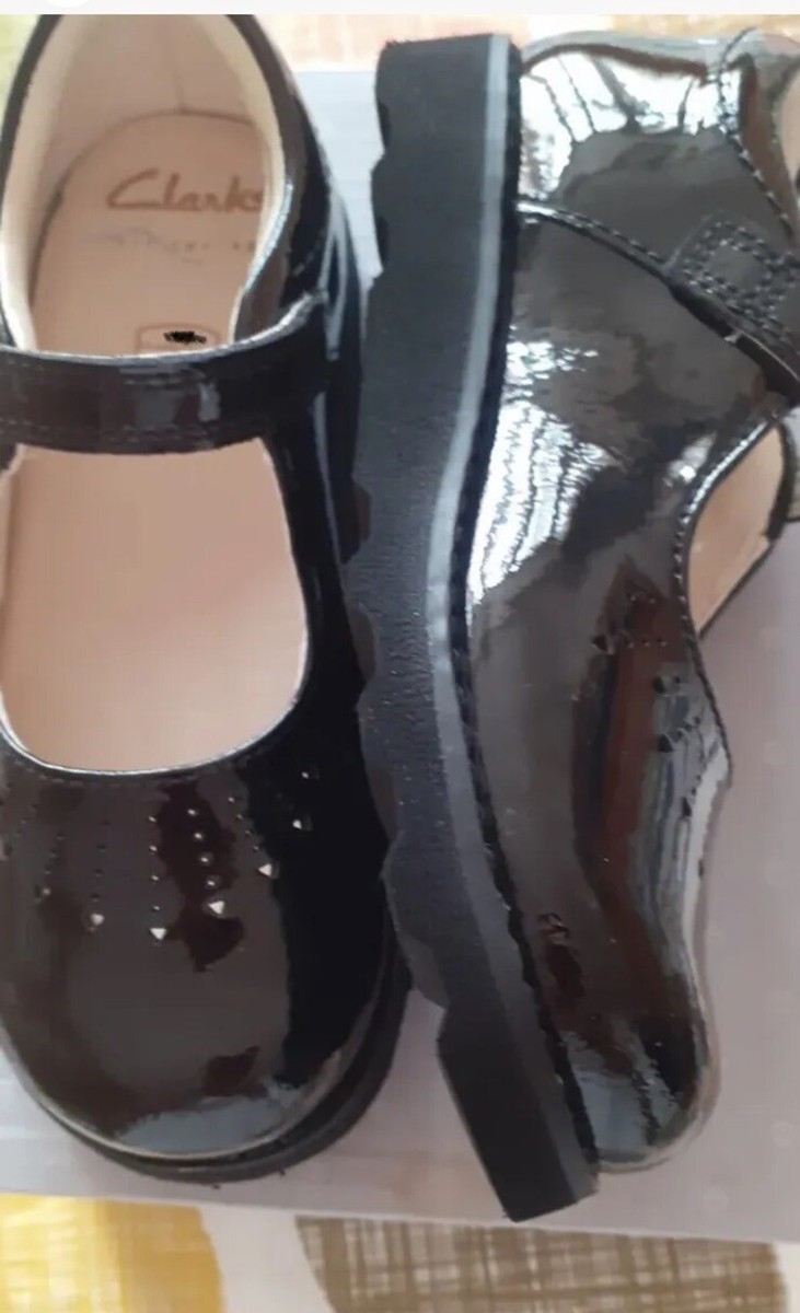 Girls Clarks Black Patent Leather School Shoes Crown Jump UK Size