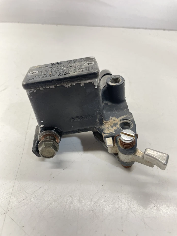 Cilindro maestro - Can Am Outlander 650 48048 2008 Foto 2 de 4