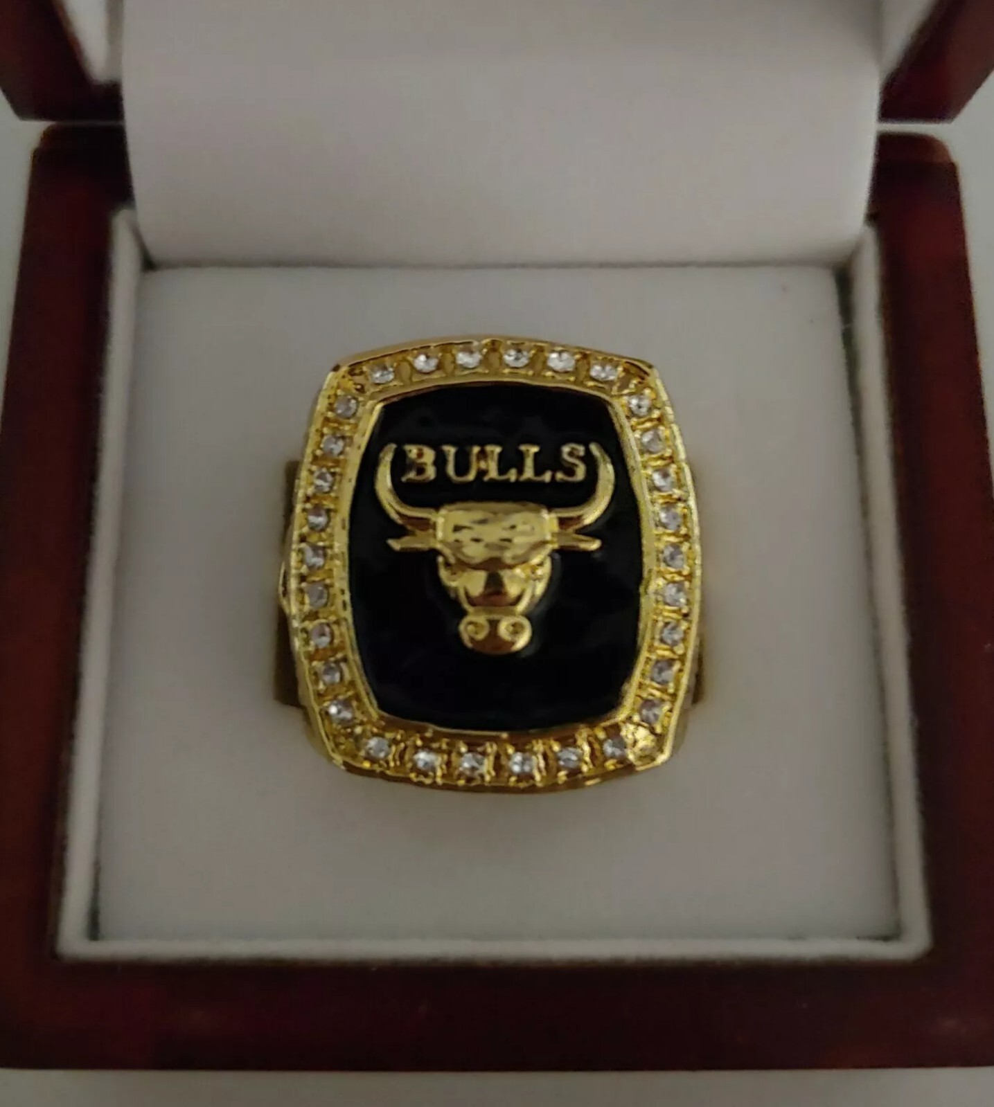 Michael Jordan - 1991 Chicago Bulls Championship Ring With Wooden Display Box