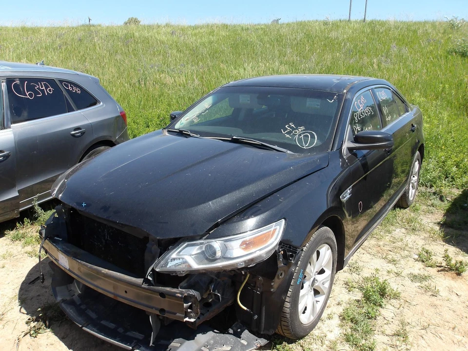 Used Engine Coolant Reservoir fits: 2011 Ford Taurus Grade A - Image 2 of 4