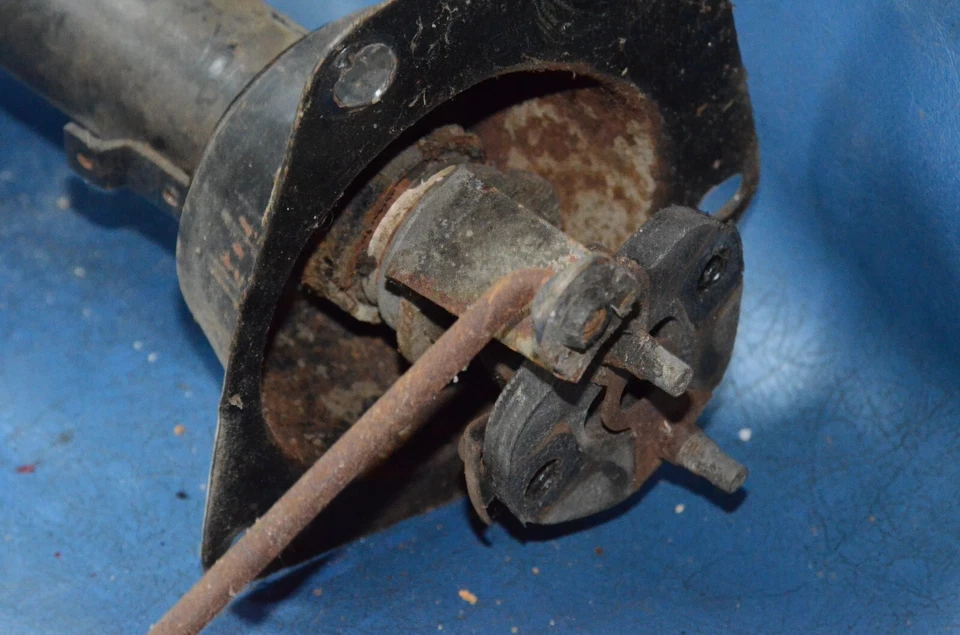 Columna de dirección Chrysler New Yorker 1974-78 de colección palanca de cambios acoplamiento Mopar OEM Foto 3 de 4