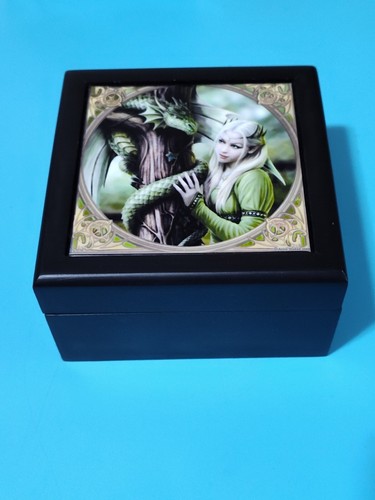 Nemesis Now Designer Tile Box ASB-04 B5