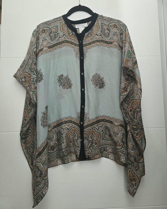 ​Soft Surroundings 100% Silk Paisley Kaftan Blouse Top Button Front Mint S/M