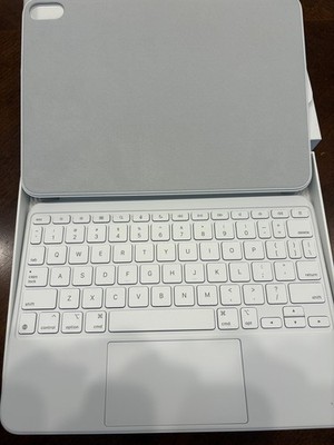 Apple Magic Keyboard for iPad 10th Gen. - US English