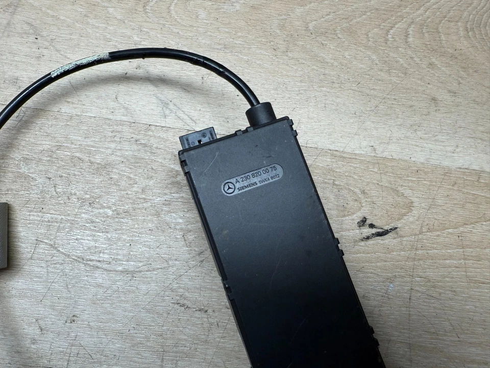 MERCEDES BENZ SL600 SL500 SL55 OEM LEFT OR RIGHT DOOR KEYLESS GO ANTENNA - Image 2 of 3