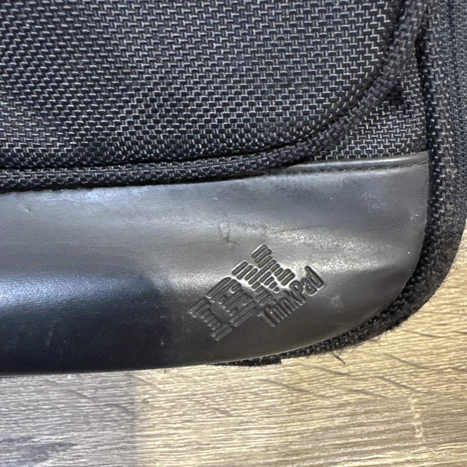 Винтажная сумка для ноутбука компьютера IBM Thinkpad SafePORT с ремешком трудно найти - Изображение 2 из 4
