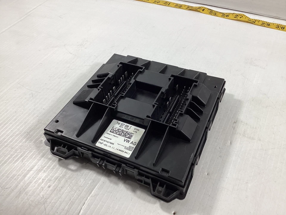 Unidad de módulo de control de carrocería Volkswagen VW Passat Jetta 2012-2022 computadora BCM OEM. Foto 4 de 4