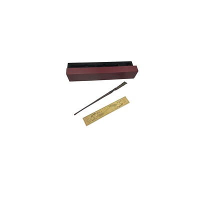 Ollivanders The Wizarding World Of Harry Potter TM & WBEI S14 Wand