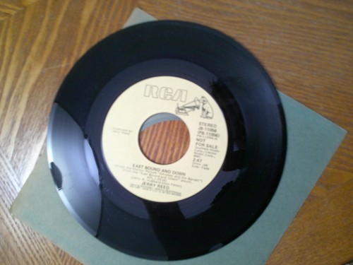 PROMO RCA 45 RECORD/JERRY REED/ EAST BOUND AND DOWN/REDNECK IN A ROCK ROLL BAR - Picture 3 of 3