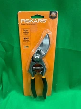 FISKARS PRUNER Shears Forged for Strength Standard Pruning 3/4” Cut Capacity(E9)