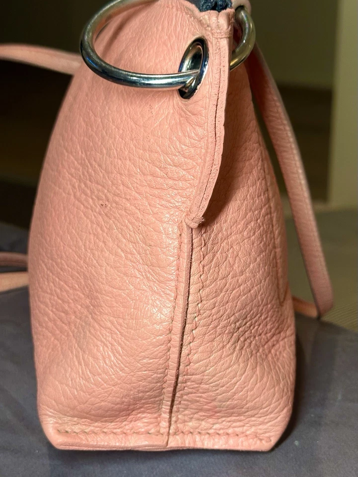 Bimba Y Lola Pebbled Leather Coral Crossbody Pink Trapezium NWOT Rrp $485 Rare - Image 3 of 4