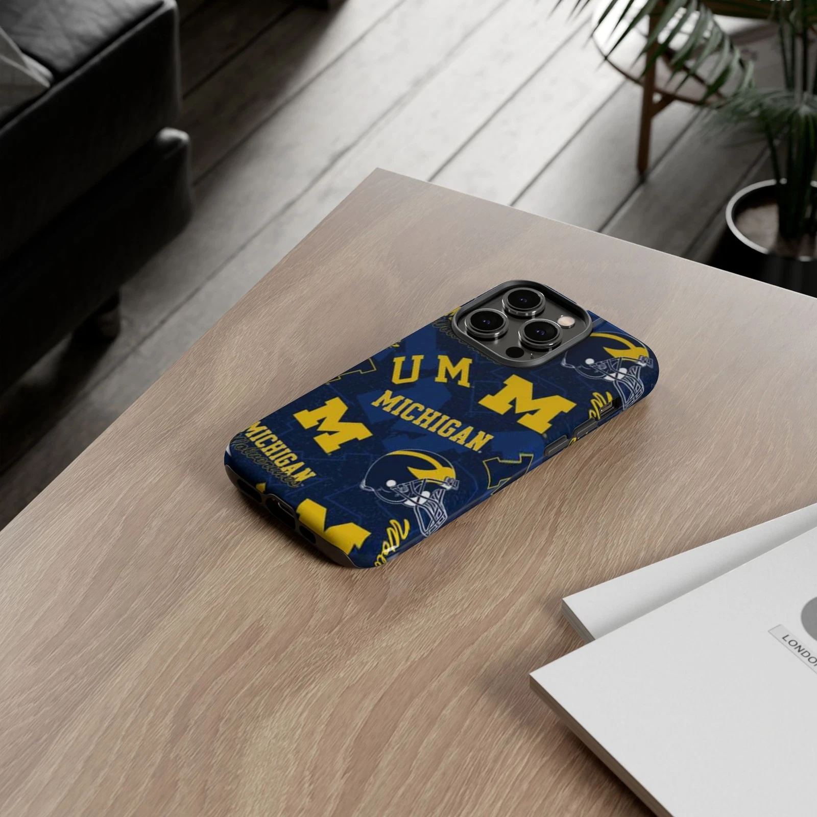 Michigan Wolverines Apple iPhone Cases