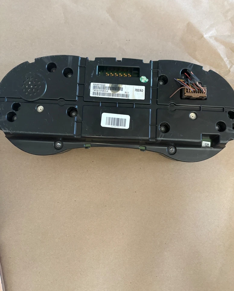 Chrysler 300 2015 cuadro de instrumentos millas desconocidas sin cubierta de plástico 05091702AD Foto 2 de 2